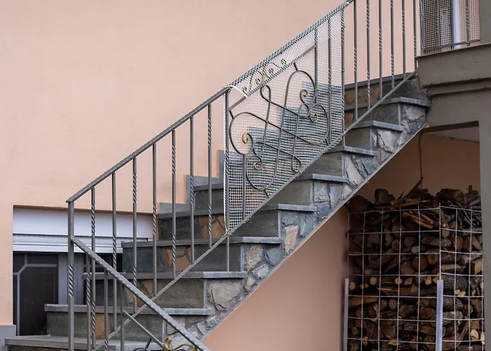 Eleni's Agios Vissarion